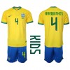 Baby Fußballbekleidung Brasilien Marquinhos #4 Heimtrikot WM 2022 Kurzarm (+ kurze hosen)
